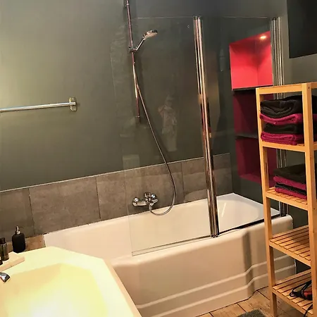 ベッド・アンド・ブレックファスト B＆b ラ ビュイッソニエール